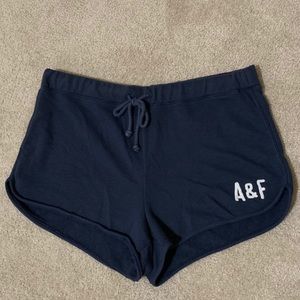 A&F shorts 💋